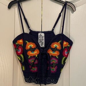 Sadie & Sage Blue Embroidered tank top, size Small